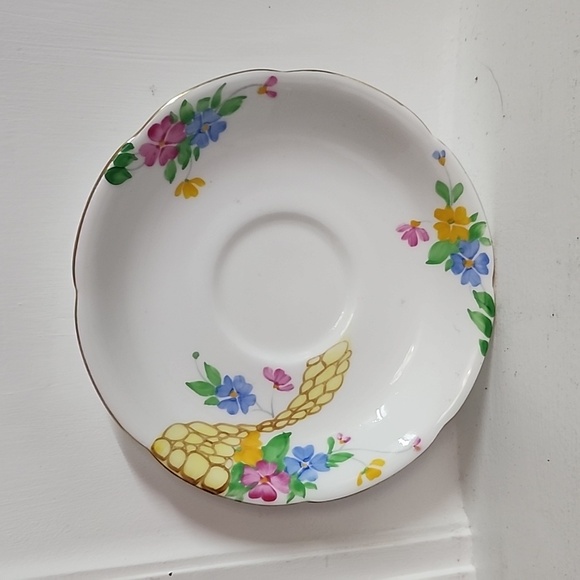 Royal Grafton Vintage Teacup and Saucer Hand Painted Green - Picture 2 of 8